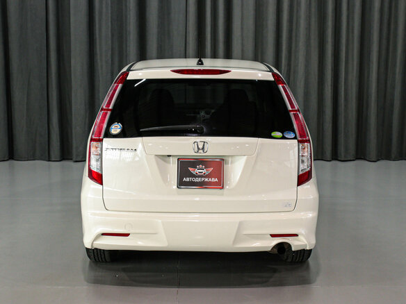 2009 Honda Stream II Рестайлинг, белый, 1220000 рублей - вид 10