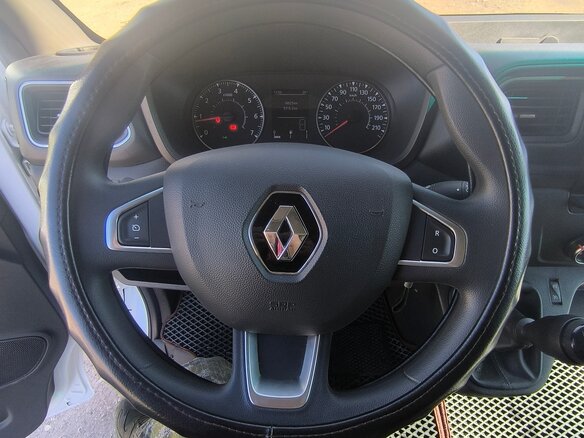 2022 Renault Master, белый, 4150000 рублей - вид 11
