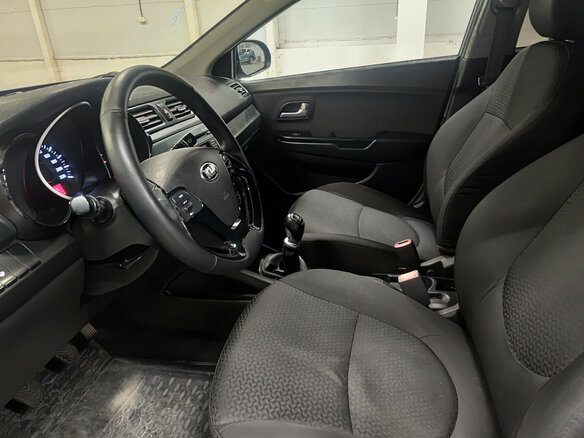 2016 Kia Rio III Рестайлинг, серый, 870000 рублей - вид 15