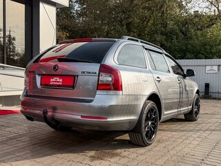2013 Skoda Octavia II (A5) Рестайлинг, серый, 999000 рублей, вид 3