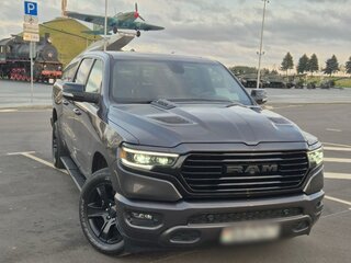 2021 Ram 1500 Crew Cab V, серый, 5000000 рублей, вид 1