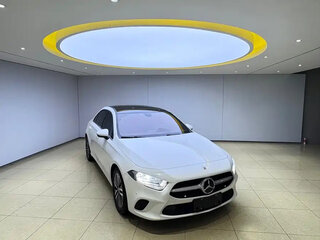 2022 Mercedes-Benz A-Класс 180 Long IV (W177) Рестайлинг, белый, 1780000 рублей, вид 1