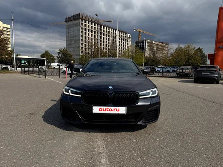 2023 BMW 5 серии 520i VII (G30/G31/G38) Рестайлинг, серый, 4890000 рублей, вид 4
