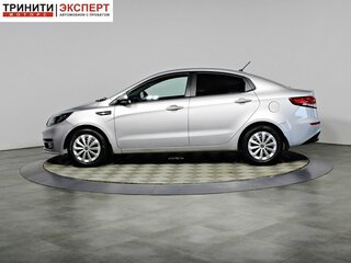 2015 Kia Rio III Рестайлинг, серебристый, 928000 рублей, вид 5