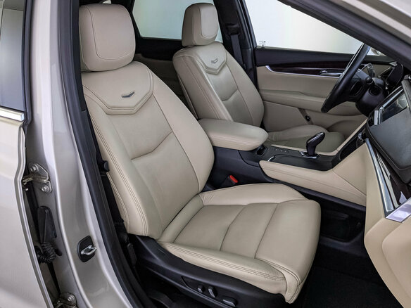 2016 Cadillac XT5 I, бежевый, 2399000 рублей - вид 22