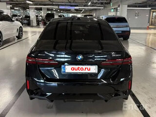 2026 BMW 5 серии 530i xDrive VIII (G60/G61/G68), чёрный, 7000009 рублей, вид 5