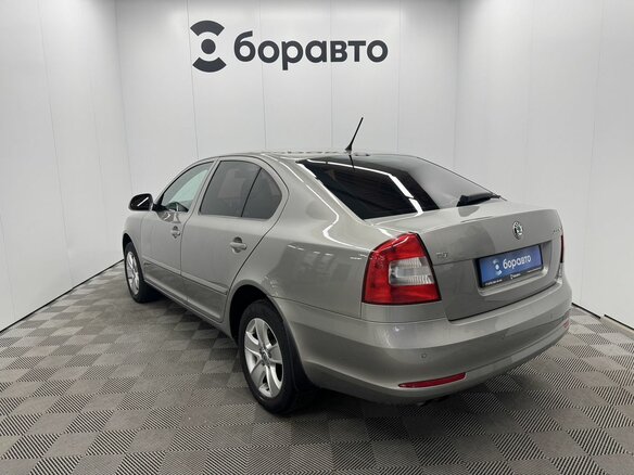 2012 Skoda Octavia II (A5) Рестайлинг, бежевый, 880000 рублей - вид 7