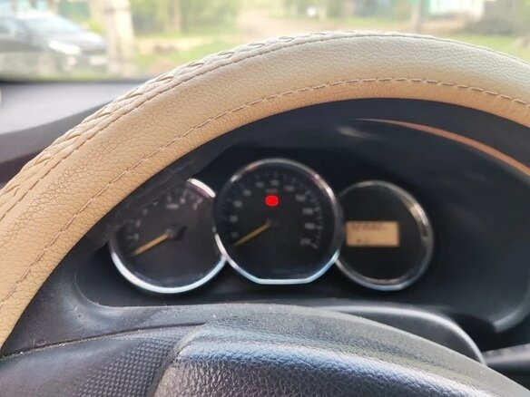 2015 Renault Logan II, белый, 550000 рублей - вид 5