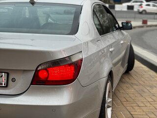 2003 BMW 5 серии 530d V (E60/E61), серебристый, 1170000 рублей, вид 4