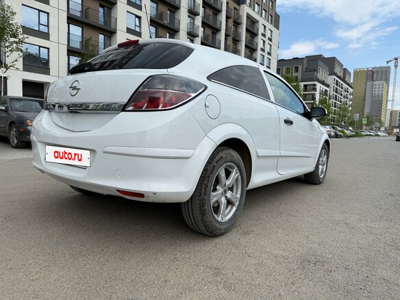 2009 Opel Astra GTC H Рестайлинг, белый, 335000 рублей - вид 11
