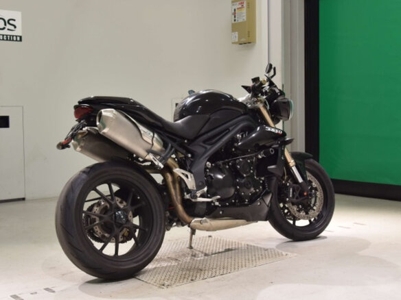 2013 Triumph Speed Triple, чёрный, 499000 рублей - вид 3