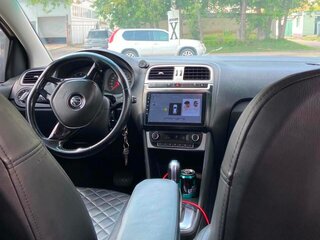 2016 Volkswagen Polo V Рестайлинг, бежевый, 580000 рублей, вид 4
