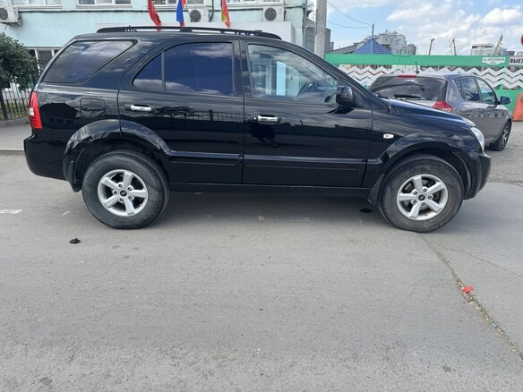 2008 Kia Sorento I Рестайлинг, чёрный, 890000 рублей - вид 1