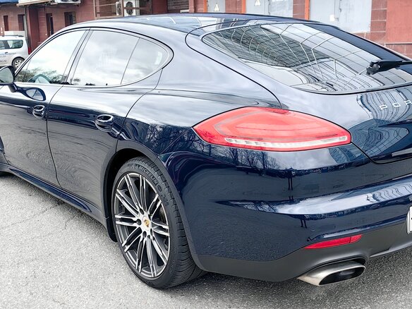 2015 Porsche Panamera 4 I Рестайлинг, синий, 3750000 рублей - вид 5