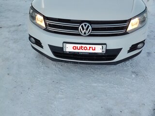 2013 Volkswagen Tiguan I Рестайлинг, белый, 900000 рублей, вид 1