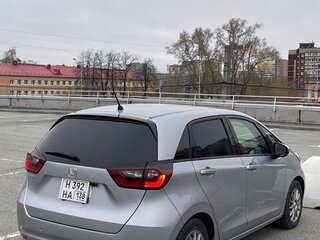2021 Honda Fit IV, серый, 1330000 рублей, вид 5