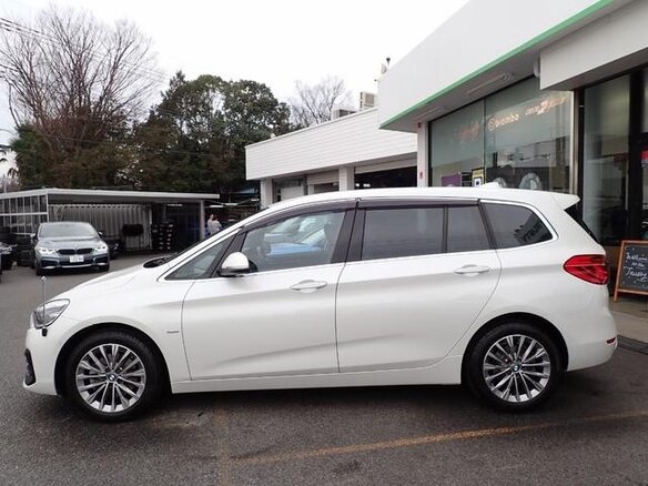 2018 BMW 2 серии Gran Tourer Gran Tourer 218i F46, белый, 1000000 рублей - вид 6