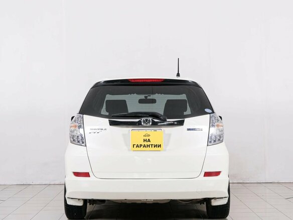2011 Honda Fit Shuttle I, белый, 899000 рублей - вид 6