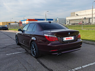 2009 BMW 5 серии 525i V (E60/E61) Рестайлинг, красный, 970000 рублей, вид 3