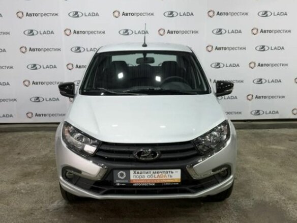 2026 Lada (ВАЗ) Granta I Рестайлинг, серебристый, 1310000 рублей - вид 1