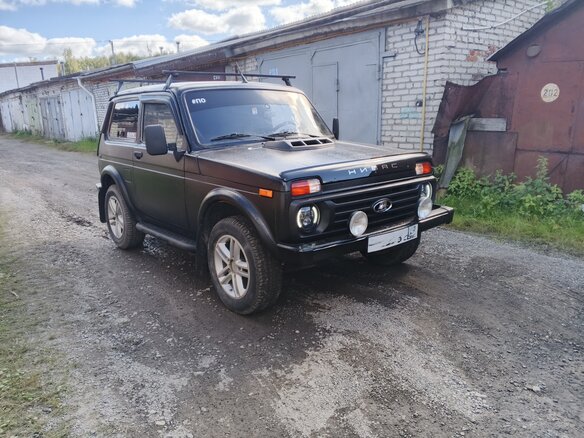 2002 Lada (ВАЗ) 2121 (4x4) I Рестайлинг, чёрный, 295000 рублей