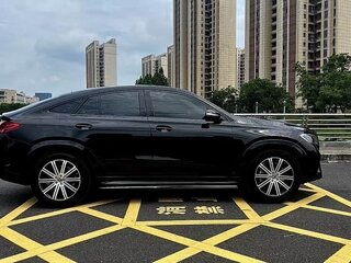 2024 Mercedes-Benz GLE Coupe 350 II (C167) Рестайлинг, чёрный, 8250000 рублей, вид 4
