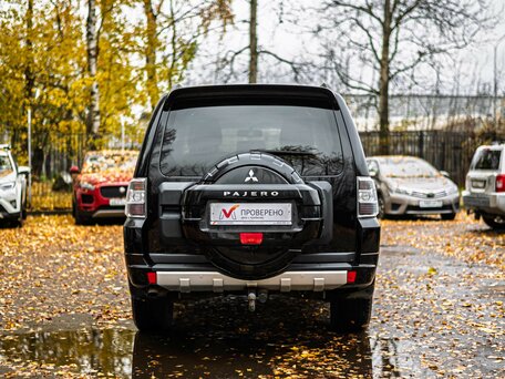 2013 Mitsubishi Pajero IV Рестайлинг 1, чёрный, 1744000 рублей, вид 4