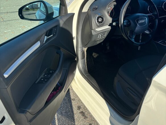 2013 Audi A3 III (8V), белый, 1300000 рублей - вид 11