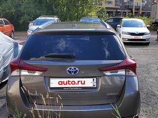 2018 Toyota Auris II Рестайлинг, коричневый, 1850000 рублей, вид 3