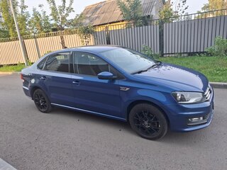 2018 Volkswagen Polo V Рестайлинг, синий, 1149000 рублей, вид 1