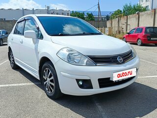 2013 Nissan Tiida I Рестайлинг, белый, 745000 рублей, вид 3