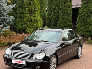 2004 Mercedes-Benz C-Класс 320 II (W203) Рестайлинг, чёрный, 920000 рублей, вид 1