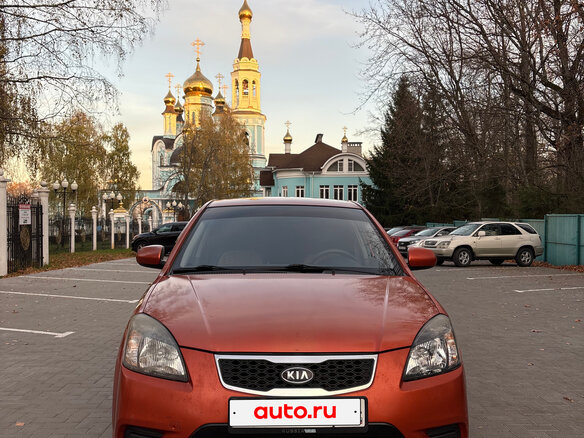 2010 Kia Rio II Рестайлинг, оранжевый, 495000 рублей - вид 1