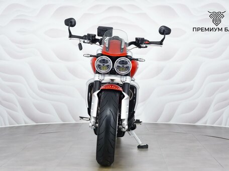 2021 Triumph Rocket 3, красный, 1917000 рублей, вид 4