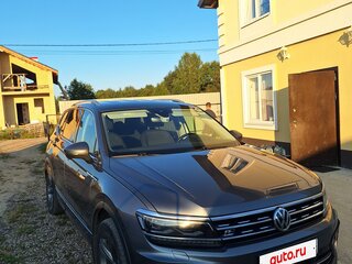 2018 Volkswagen Tiguan Allspace II, серый, 3000000 рублей, вид 3