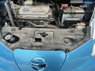 2012 Nissan Leaf (EM61) I (ZE0/AZE0), голубой, 600000 рублей, вид 5