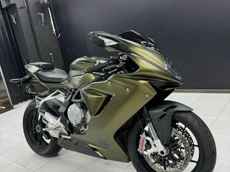 2015 MV Agusta F3 800, красный, 880000 рублей, вид 1
