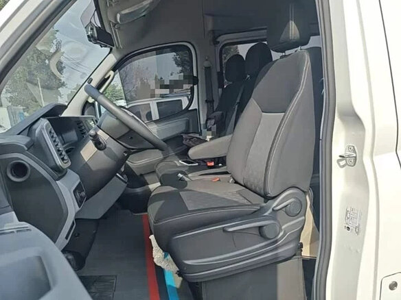 2026 Maxus V70, белый, 2450700 рублей - вид 12