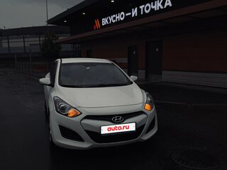 2014 Hyundai i30 II, белый, 825000 рублей, вид 2