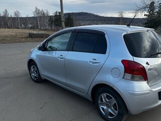 2008 Toyota Vitz II (XP90), серый, 420000 рублей, вид 2