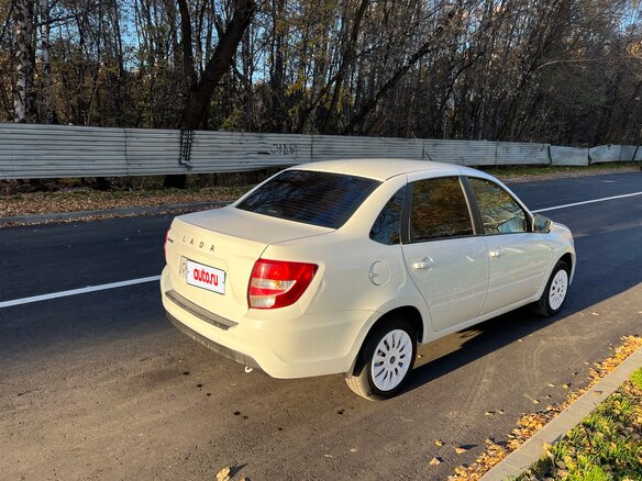 2024 Lada (ВАЗ) Granta I Рестайлинг, белый, 580000 рублей - вид 12