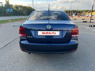 2016 Volkswagen Polo V Рестайлинг, синий, 900000 рублей, вид 3