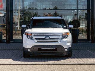 2014 Ford Explorer V, белый, 1495000 рублей, вид 2
