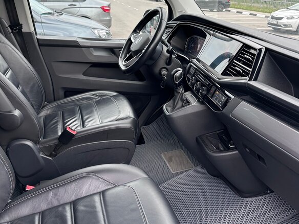 2022 Volkswagen Multivan T6 Рестайлинг, серый, 7160000 рублей - вид 5
