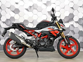 2024 BMW G 310 R, чёрный, 579000 рублей, вид 3