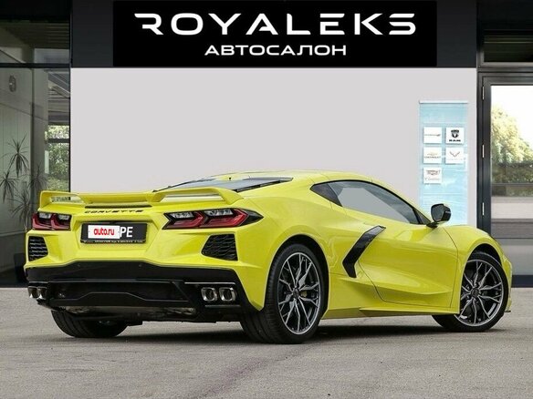 2025 Chevrolet Corvette Stingray C8, жёлтый, 23000000 рублей - вид 4