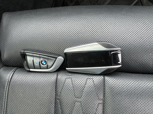 2020 BMW X6 40i III (G06), зелёный, 5830000 рублей - вид 14