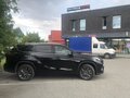 2026 Toyota Highlander IV (XU70), чёрный - вид 3