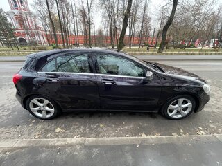 2015 Mercedes-Benz A-Класс 180 III (W176) Рестайлинг, фиолетовый, 1350000 рублей, вид 2