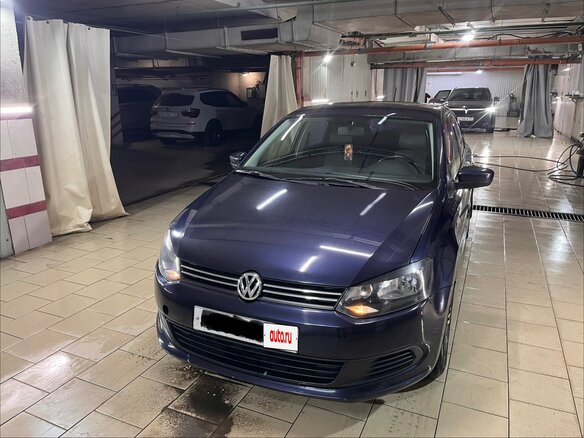2014 Volkswagen Polo V, синий, 950000 рублей